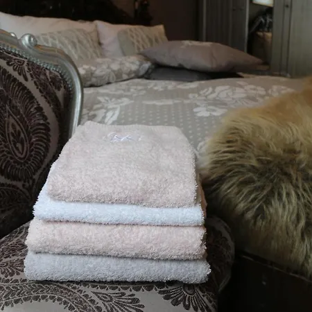 Nensie's Boutique Hotel